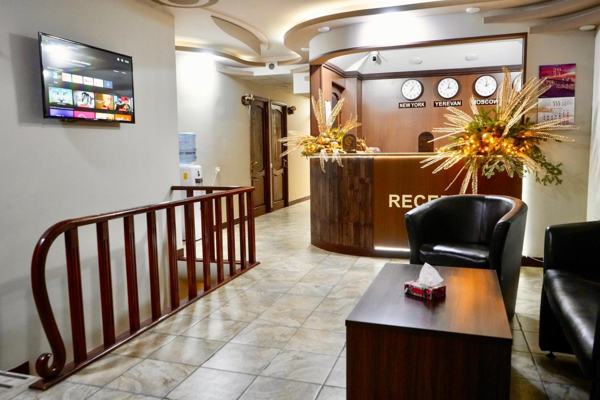 Time Hotel & Tours Ереван Экстерьер фото