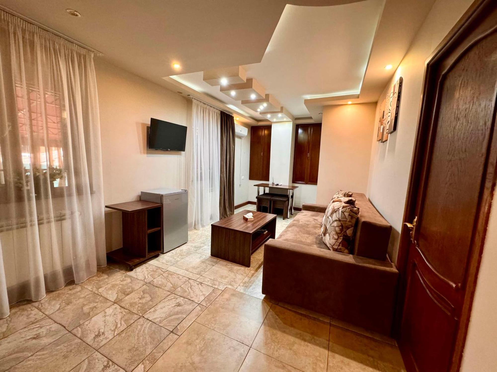 Time Hotel & Tours Ереван Номер фото