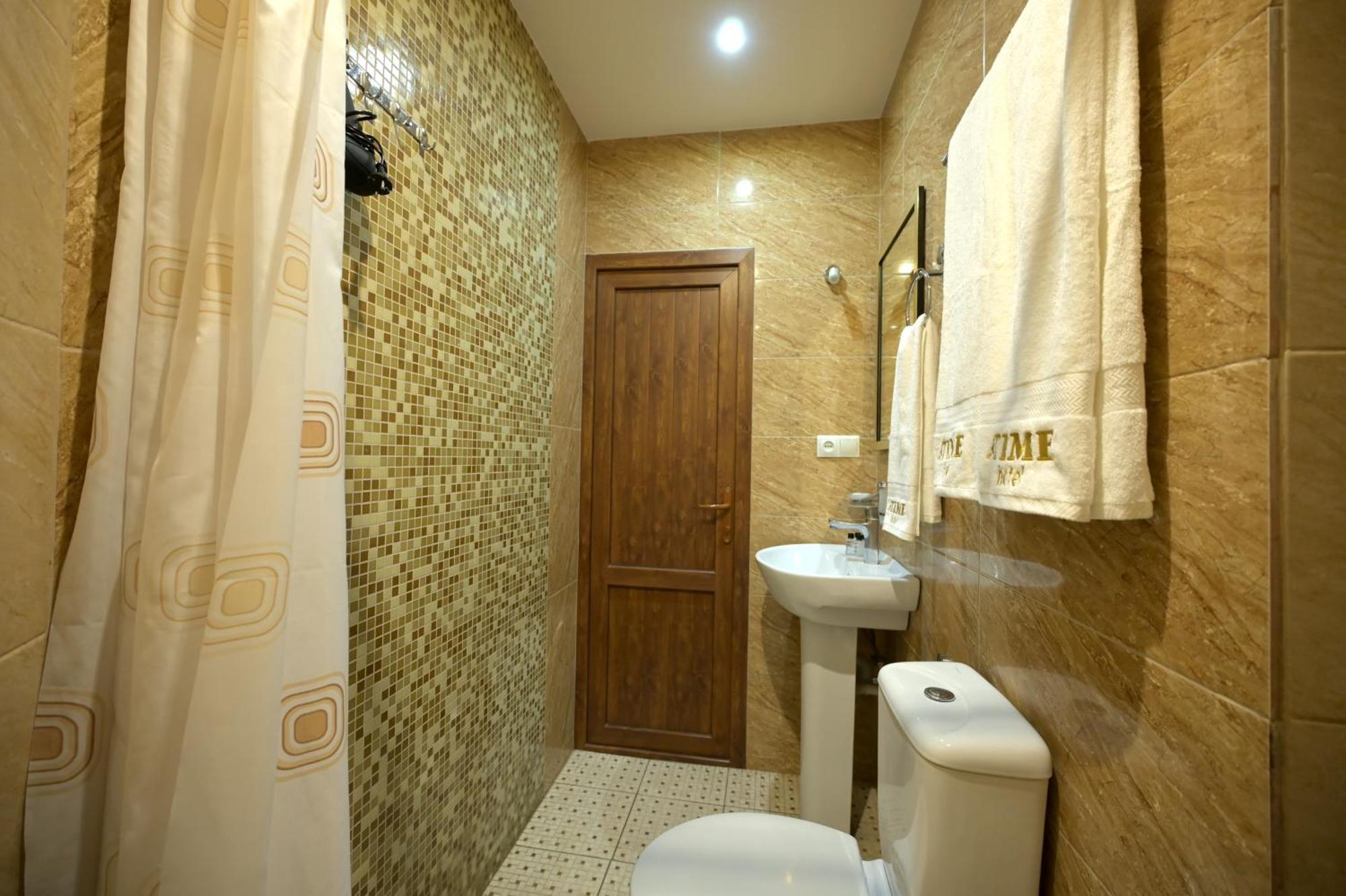 Time Hotel & Tours Ереван Экстерьер фото