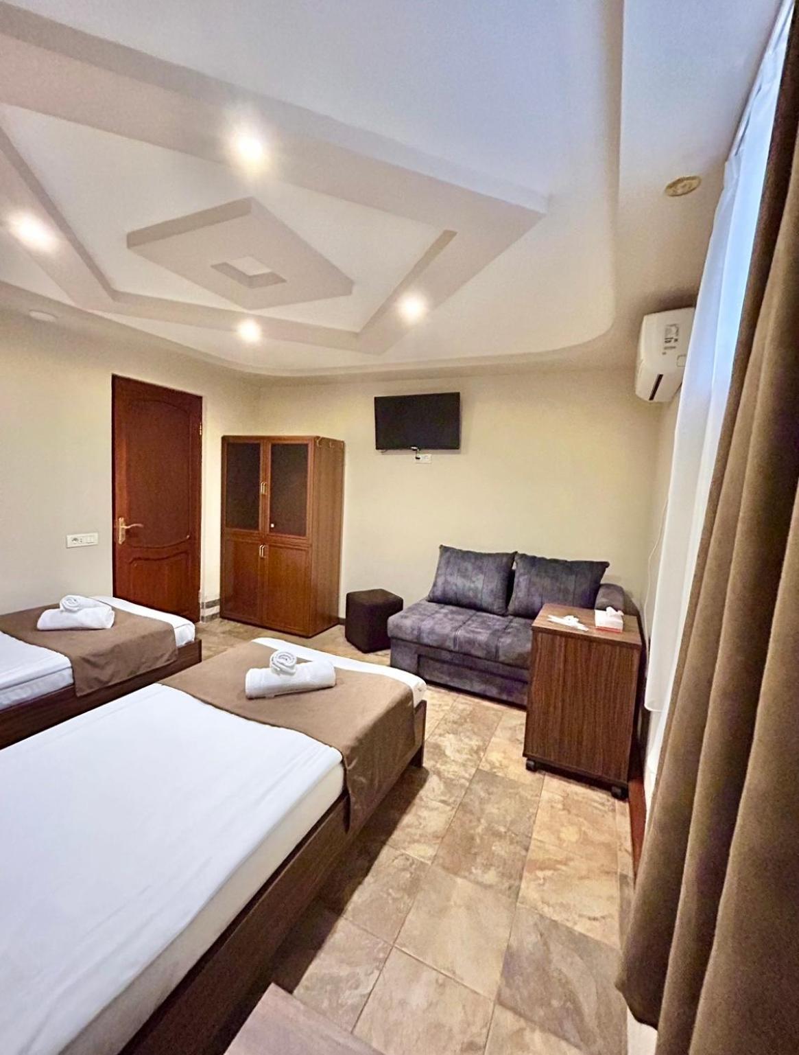 Time Hotel & Tours Ереван Экстерьер фото