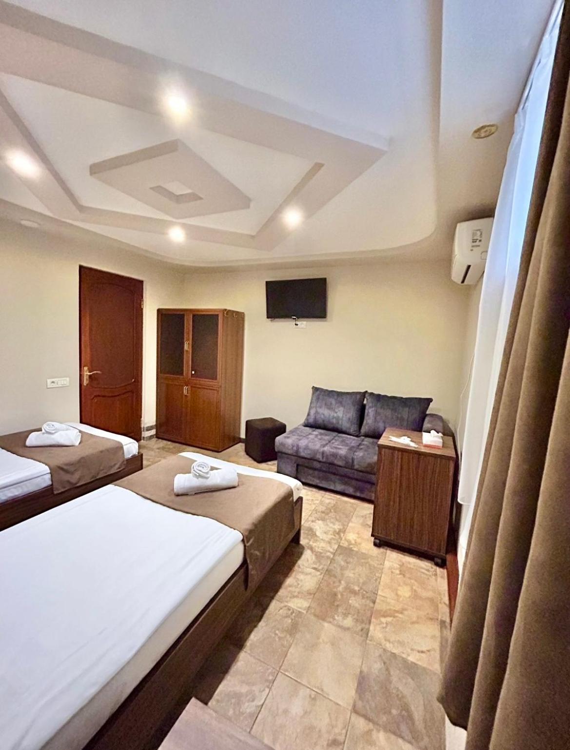 Time Hotel & Tours Ереван Экстерьер фото