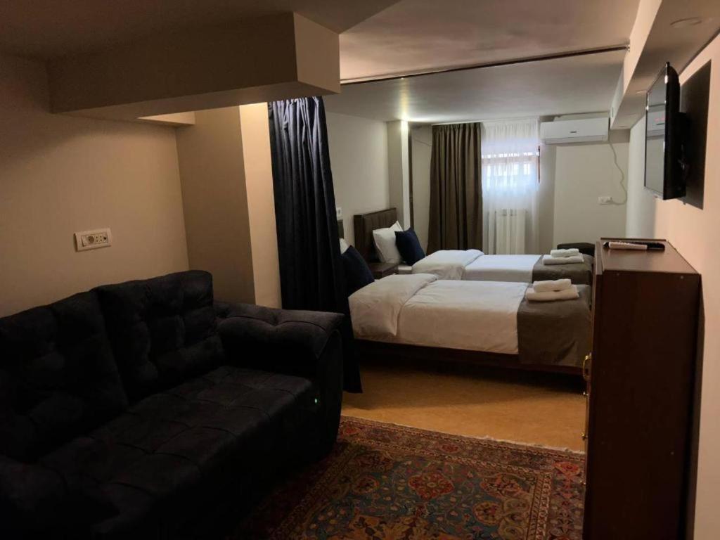 Time Hotel & Tours Ереван Номер фото