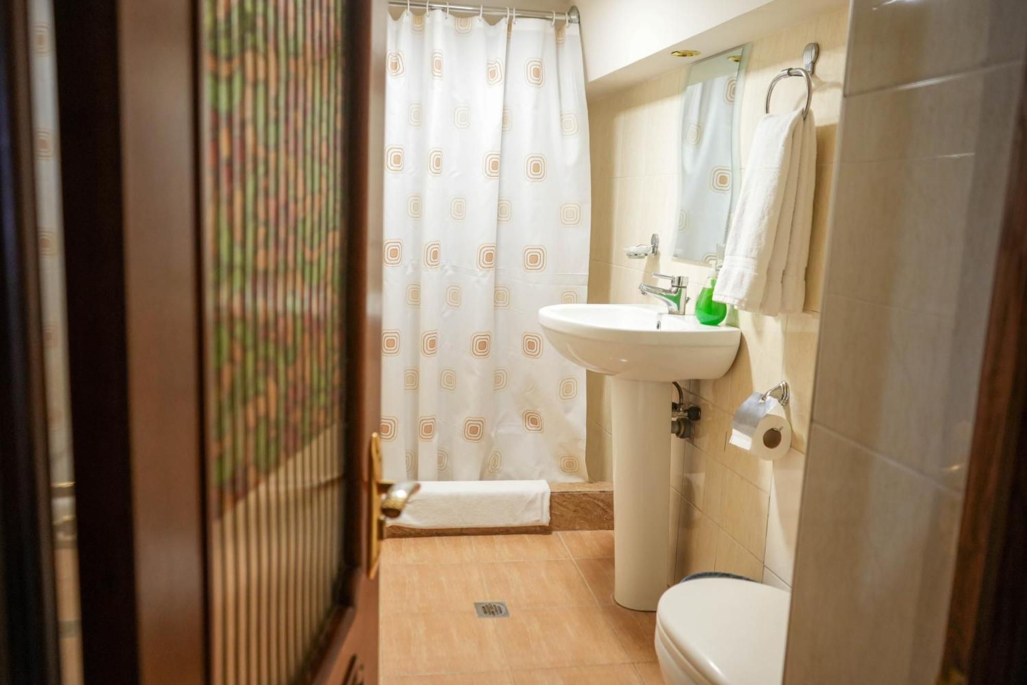 Time Hotel & Tours Ереван Номер фото