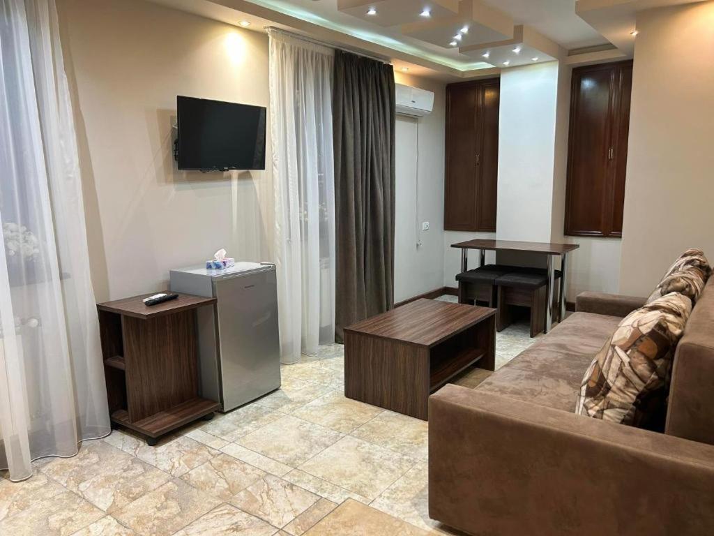 Time Hotel & Tours Ереван Номер фото